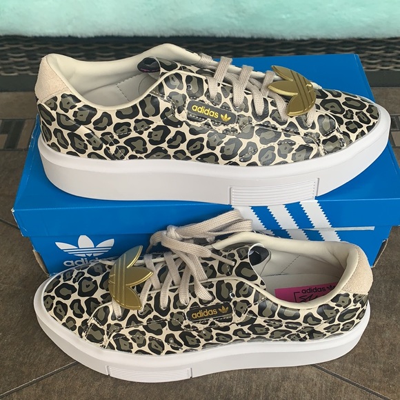 ADIDAS SLEEK SUPER WMNS - Picture 2 of 16